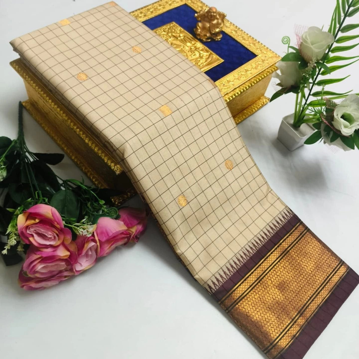 Cotton Checks Minakari Soft Silk Paithani Saree with Contrast Blouse & Tassel Pallu image 5