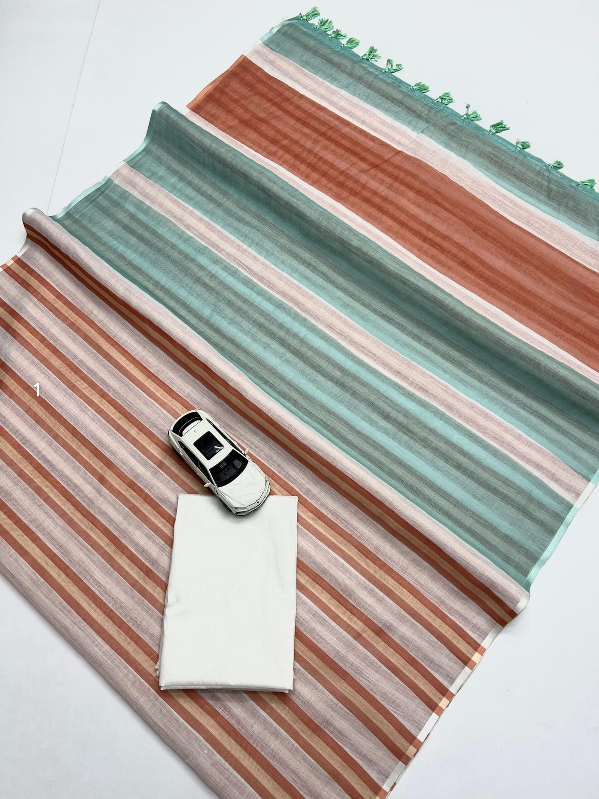 Plain Linen Saree with Digital Print & Fumka Latkan | With Bangaloiry Satin Blouse image 26