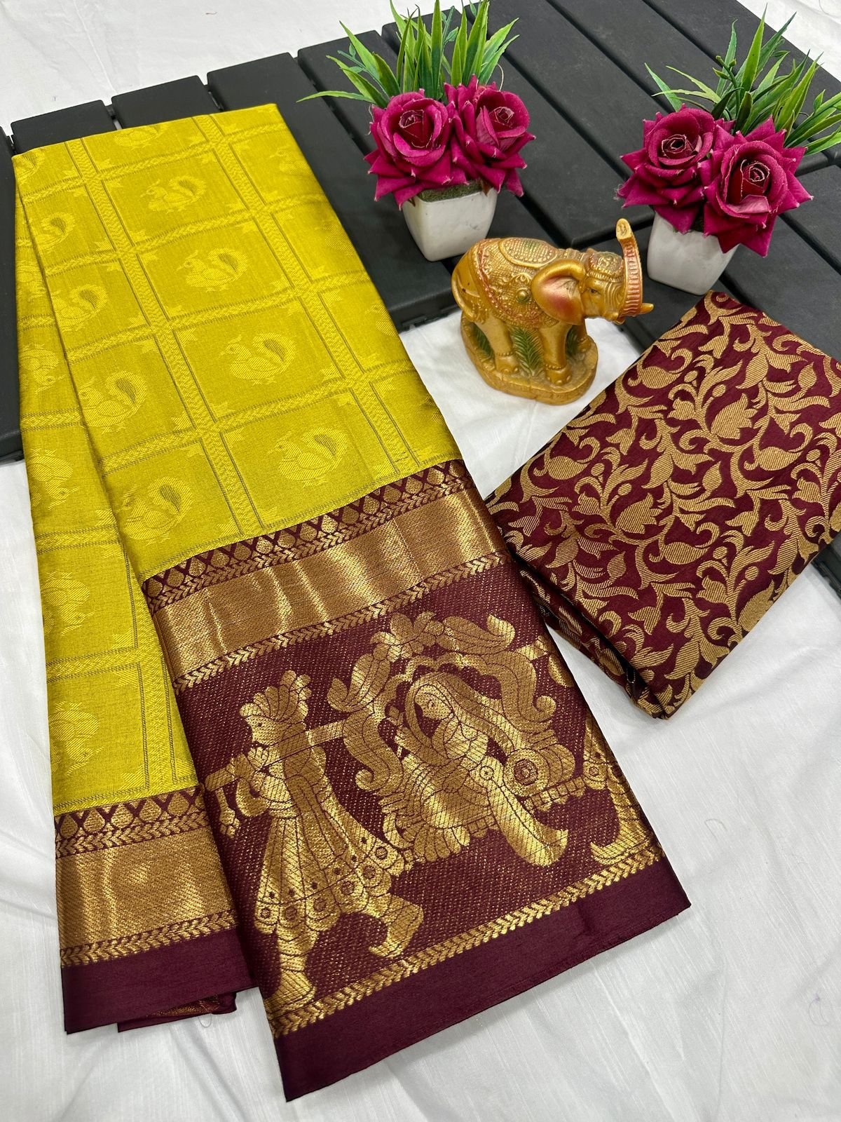 Aura-Palakhi Pure Mercerised Cotton Silk Saree with Contrast Pallu & Blouse image 1