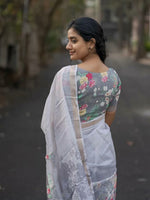 Elegant Linen Saree with Gold Jari Patta & All-Over Digital Print | With Matching Blouse image 2