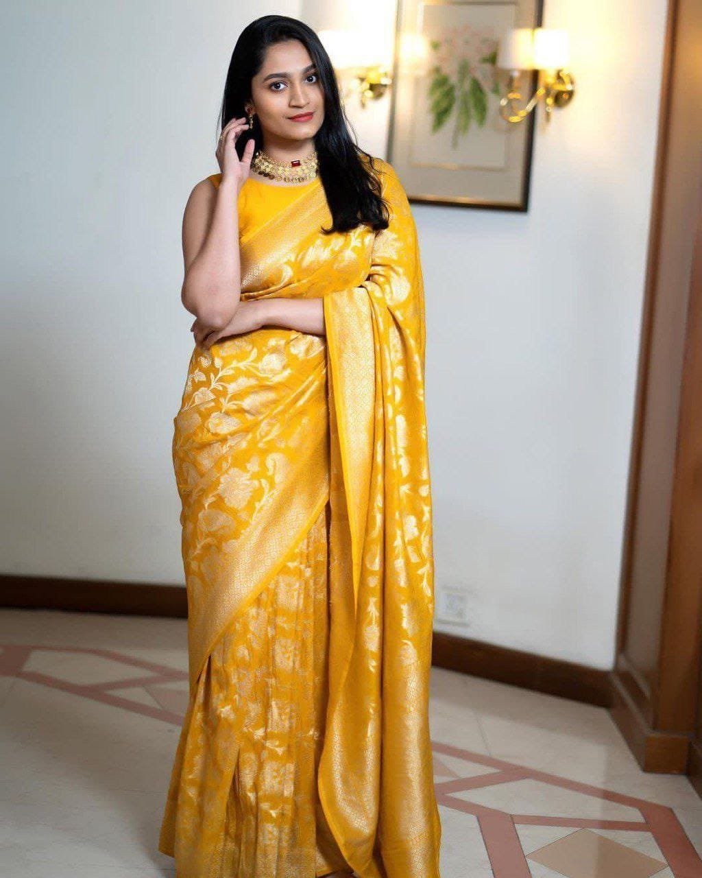 Soft Lichi Silk Saree with Rich Pallu & Jacquard Weaving image 1
