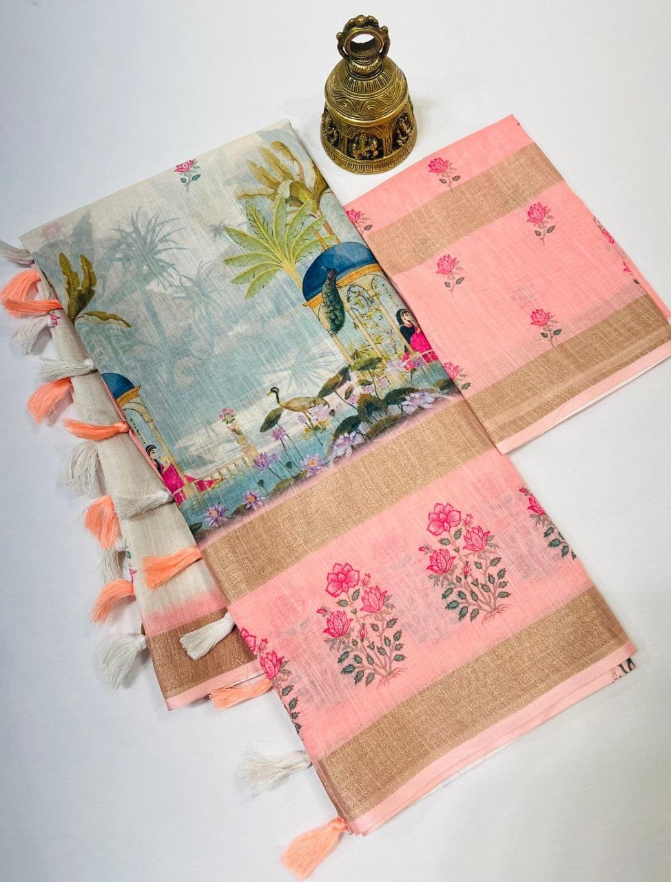 Elegant Gold Linen Saree with 3 Weaving Patta & Digital Print | Latkan Detail | With Blouse image 4