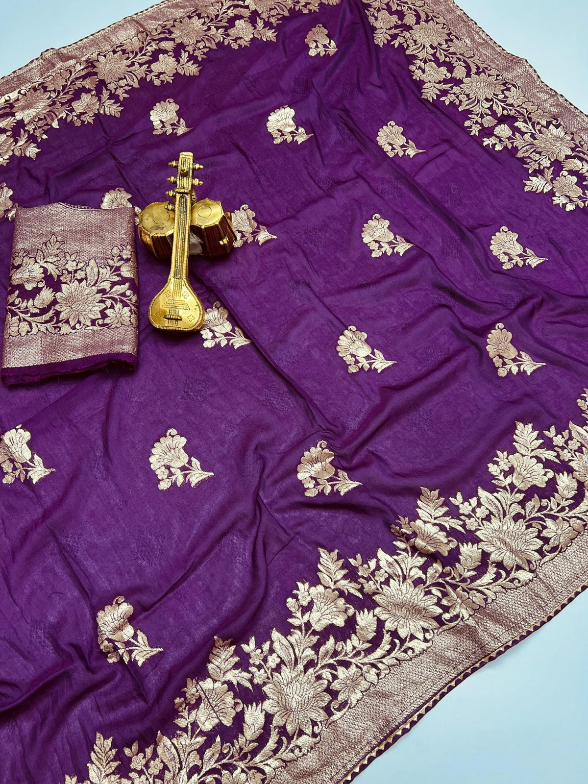 Hathiguda Trending Soft Dolla Viscose Silk Saree with Zari & Meenakari Weaving image 3