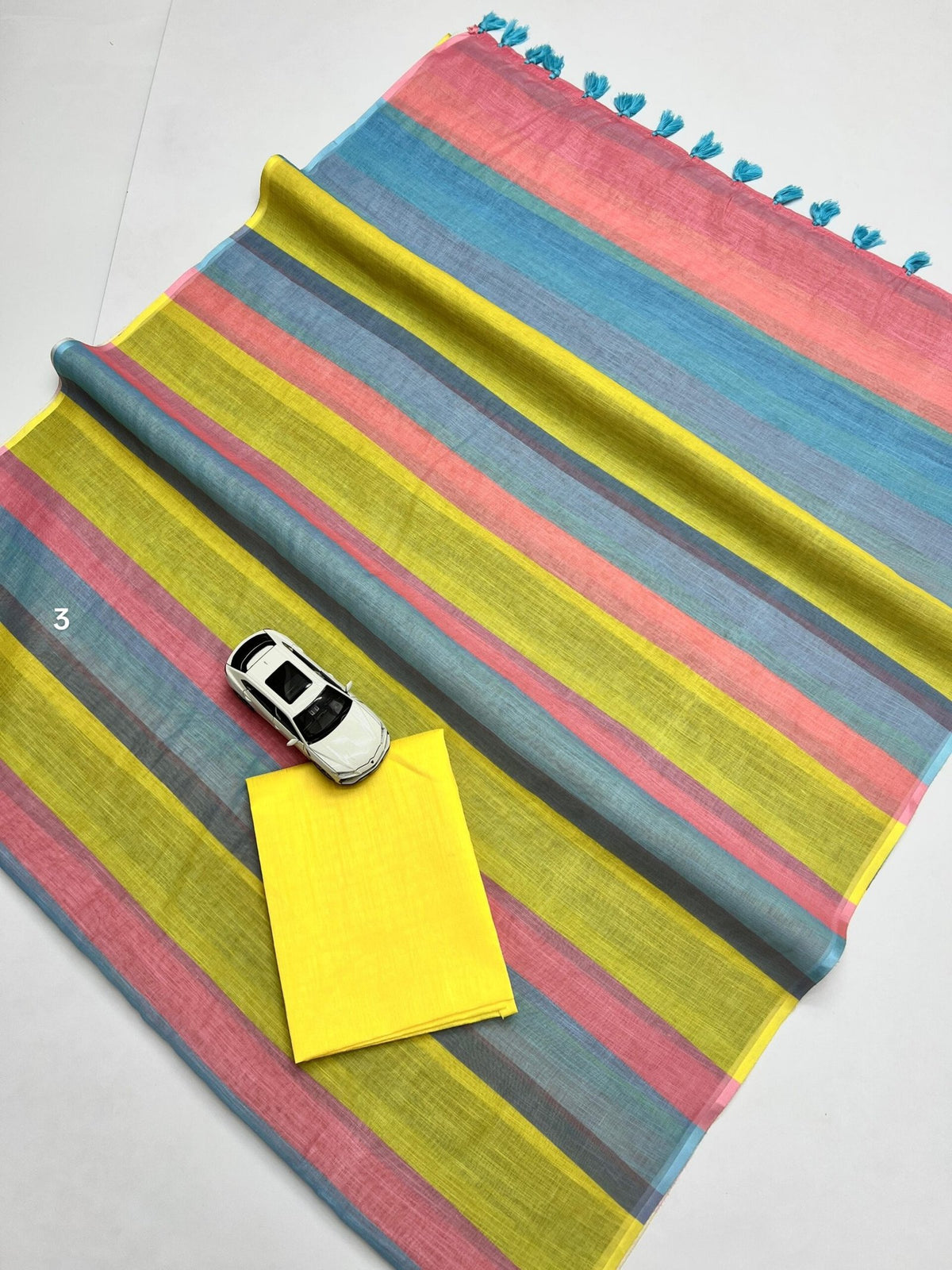 Plain Linen Saree with Digital Print & Fumka Latkan | With Bangaloiry Satin Blouse image 24