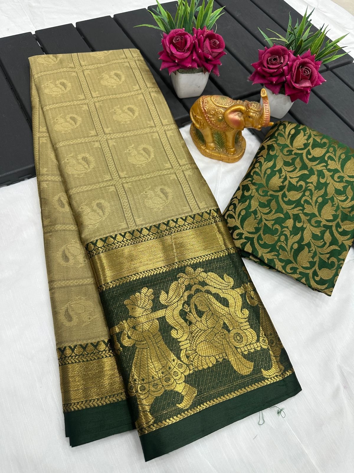 Aura-Palakhi Pure Mercerised Cotton Silk Saree with Contrast Pallu & Blouse image 0