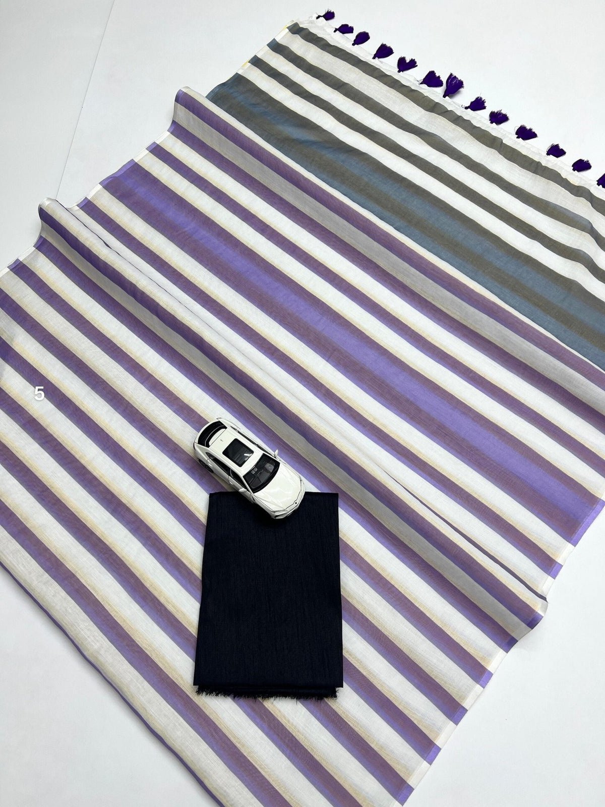Plain Linen Saree with Digital Print & Fumka Latkan | With Bangaloiry Satin Blouse image 22