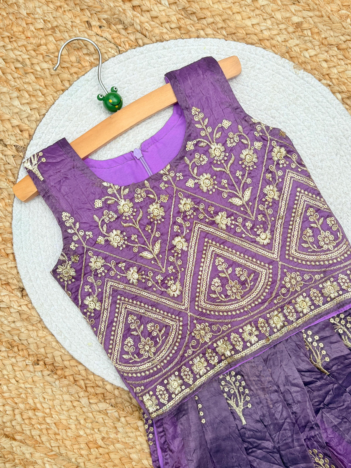 Kids Designer Lahenga Choli – Gold Crush Embroidery Work | Festive & Party Wear