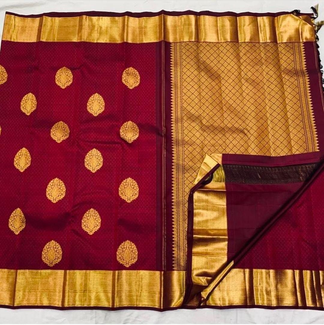 Soft Lichi Silk Saree with Rich Pallu & Jacquard Work