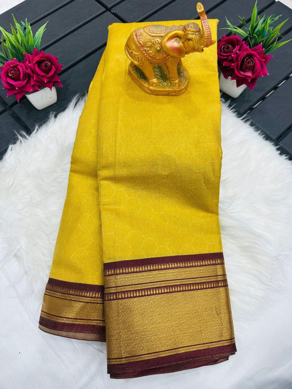 Kanchivaram Silk Saree – Pure Mercerised Silk with Exclusive Zari Checks & Contrast Blouse