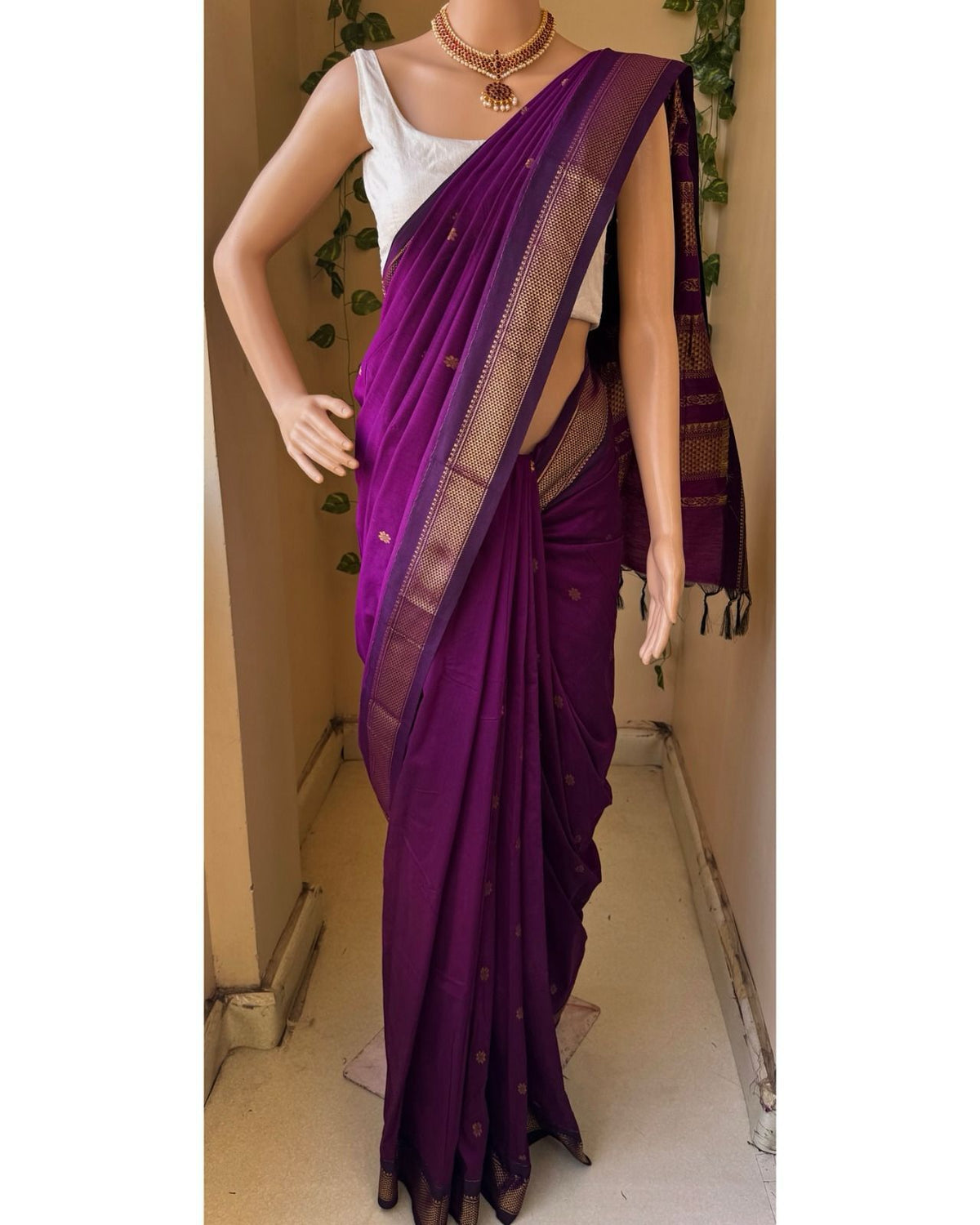 Soft Lichi Silk Art Jacquard Saree with Contrast Blouse – Wedding & Party Wear