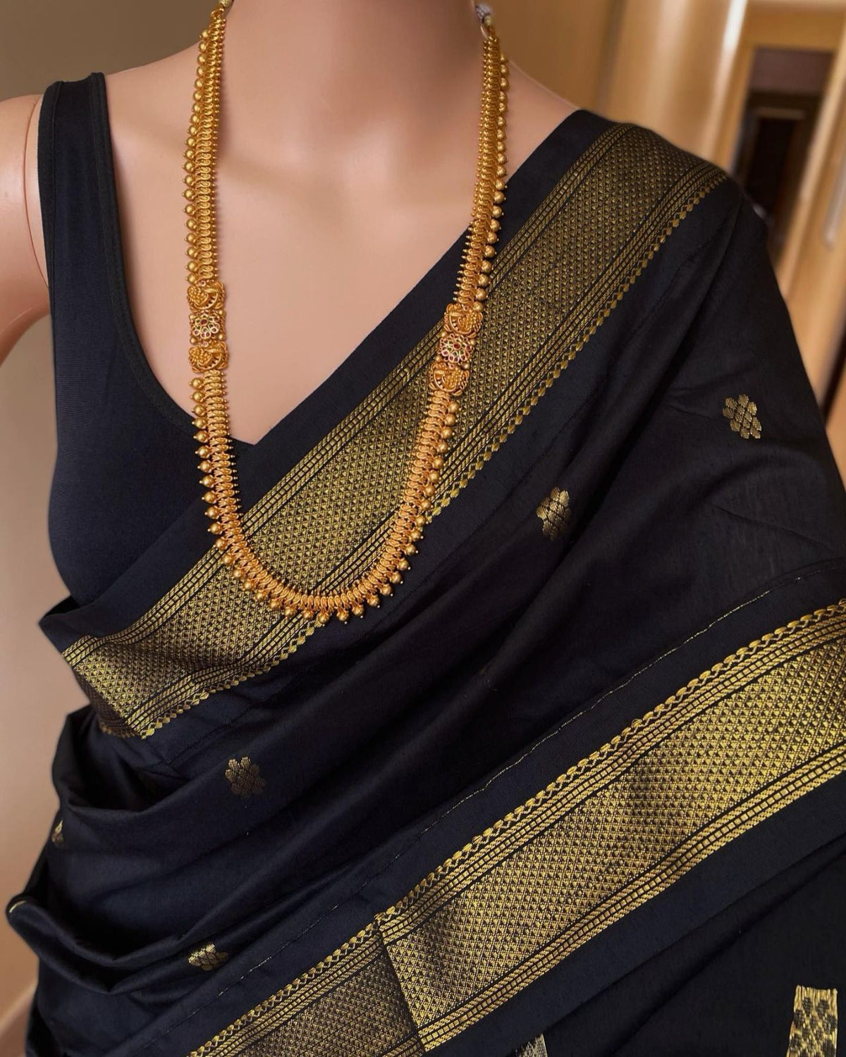Soft Lichi Silk Art Jacquard Saree with Contrast Blouse – Wedding & Party Wear