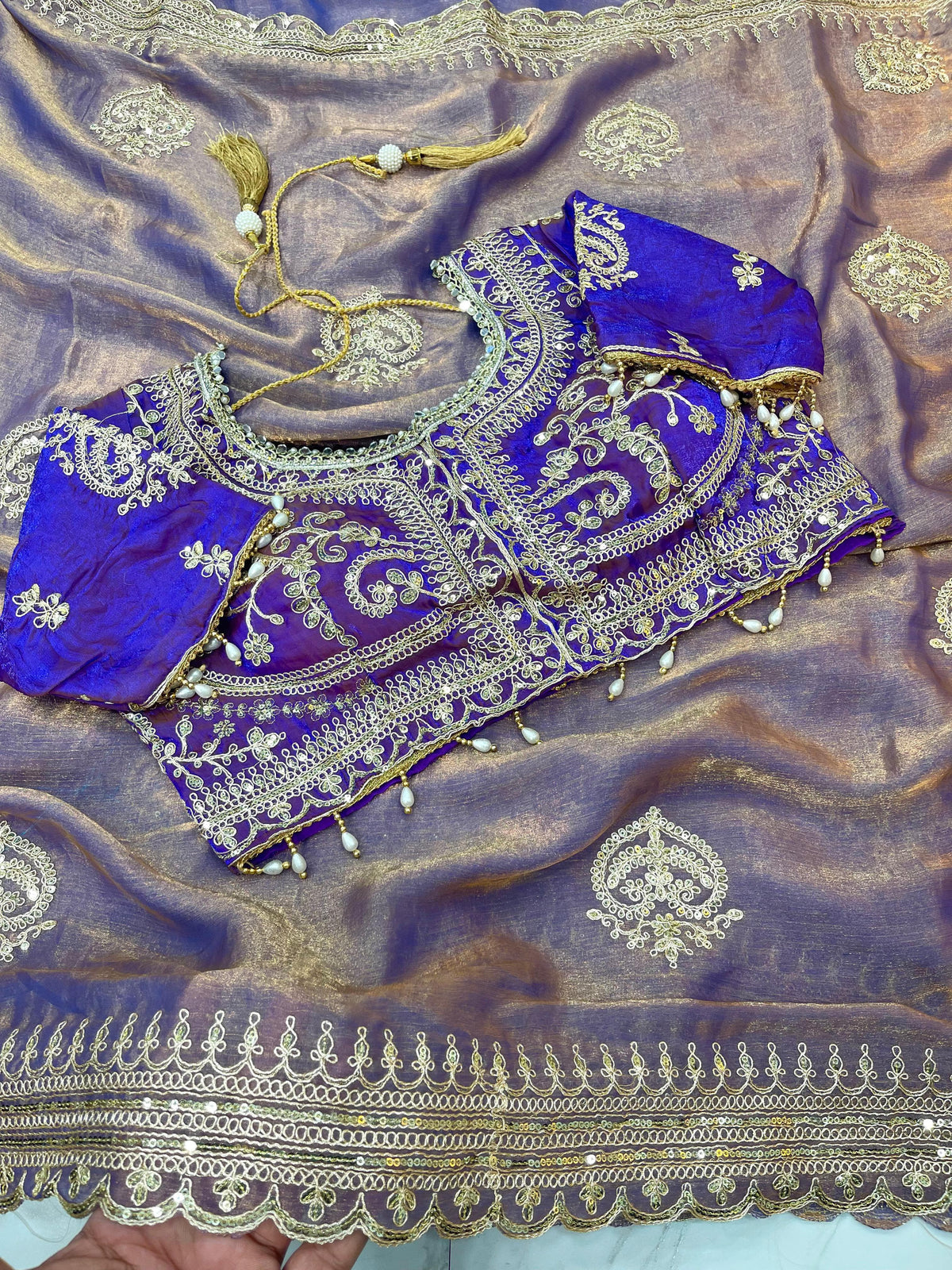 Elegant Fendy Chiffon Two-Tone Saree with 3mm Sequence Cording & Embroidery