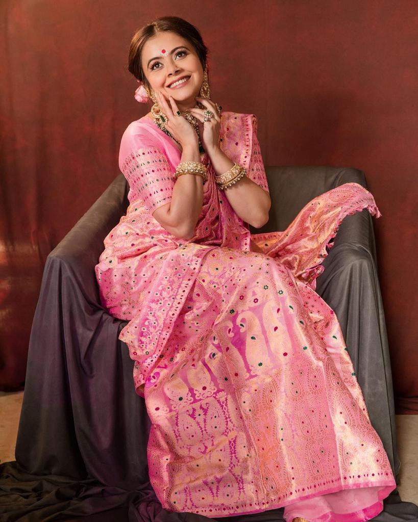 Soft Lichi Silk Saree with Rich Pallu & Jacquard Work – Contrast Blouse | Premium Quality