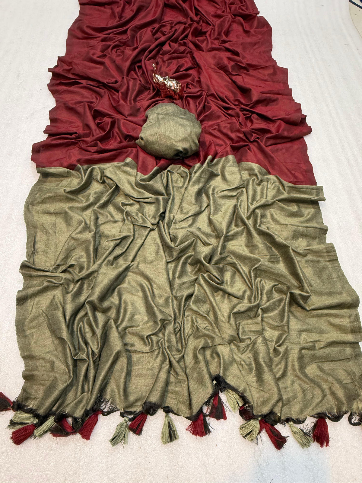 Mal Cotton Saree with Contrast Blouse & Pallu | Beautiful Latkans | Premium Quality