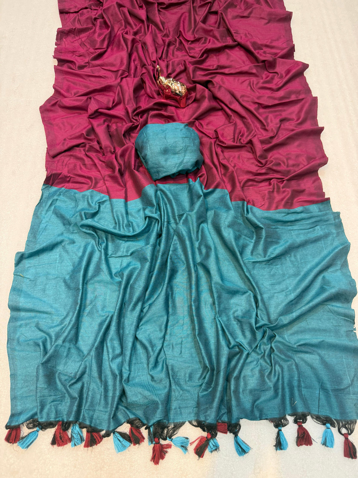 Mal Cotton Saree with Contrast Blouse & Pallu | Beautiful Latkans | Premium Quality