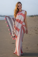 Plain Linen Saree with Digital Print & Fumka Latkan | With Bangaloiry Satin Blouse image 9