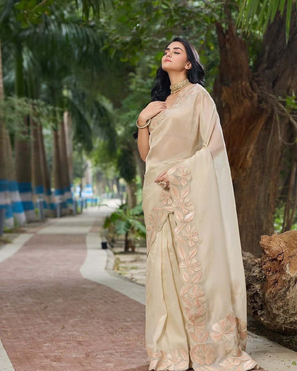 Sindhur Pure Bright Organza Silk Saree with 3mm Sequins Work & Designer Arco Border image 6