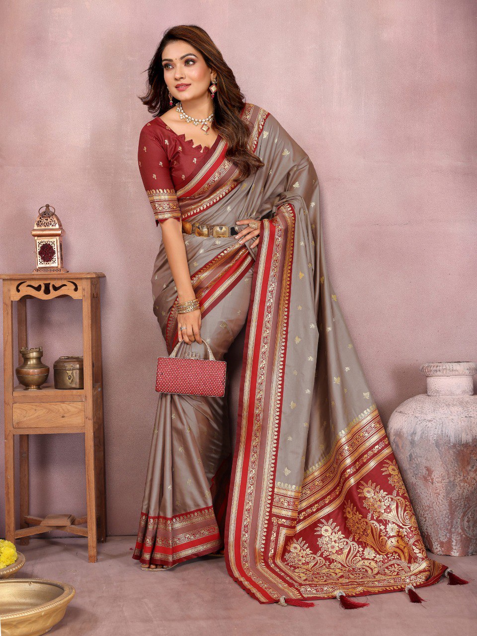 Sndar - Pure Handloom Kalamkari Silk Saree with Zari Border & Grand Pallu | Premium Sustainable Fashion