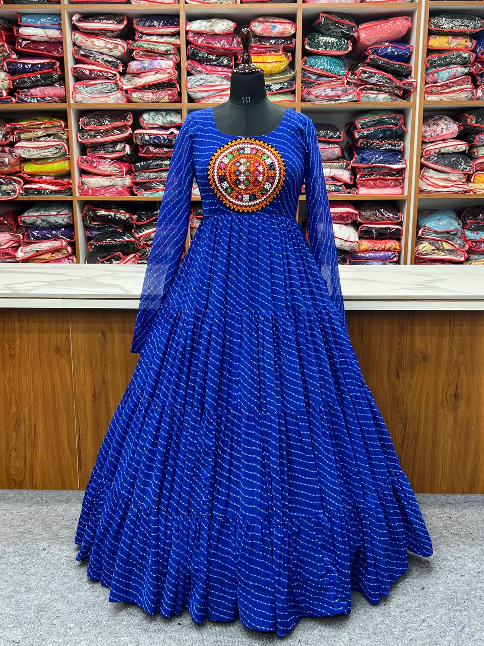Elegant Leheriya Anarkali Gown with Gamthi Work & 7 Mtr Flair – Ready to Wear