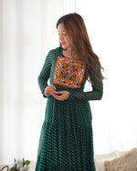 Elegant Leheriya Anarkali Gown with Gamthi Work & 7 Mtr Flair – Ready to Wear