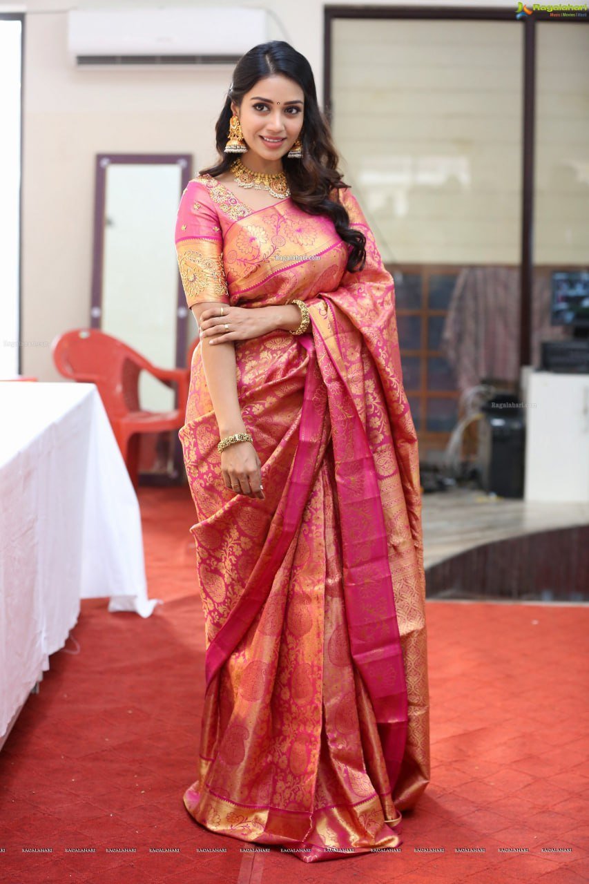 Elegant Soft Lichi Silk Saree with Rich Jacquard Work image 3