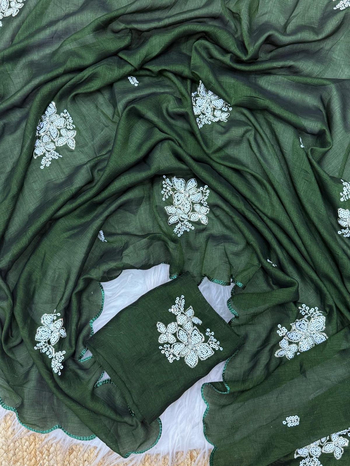 Elegant Two-Tone Vichitra Silk Saree with Sequin Work and Arco Border image 11