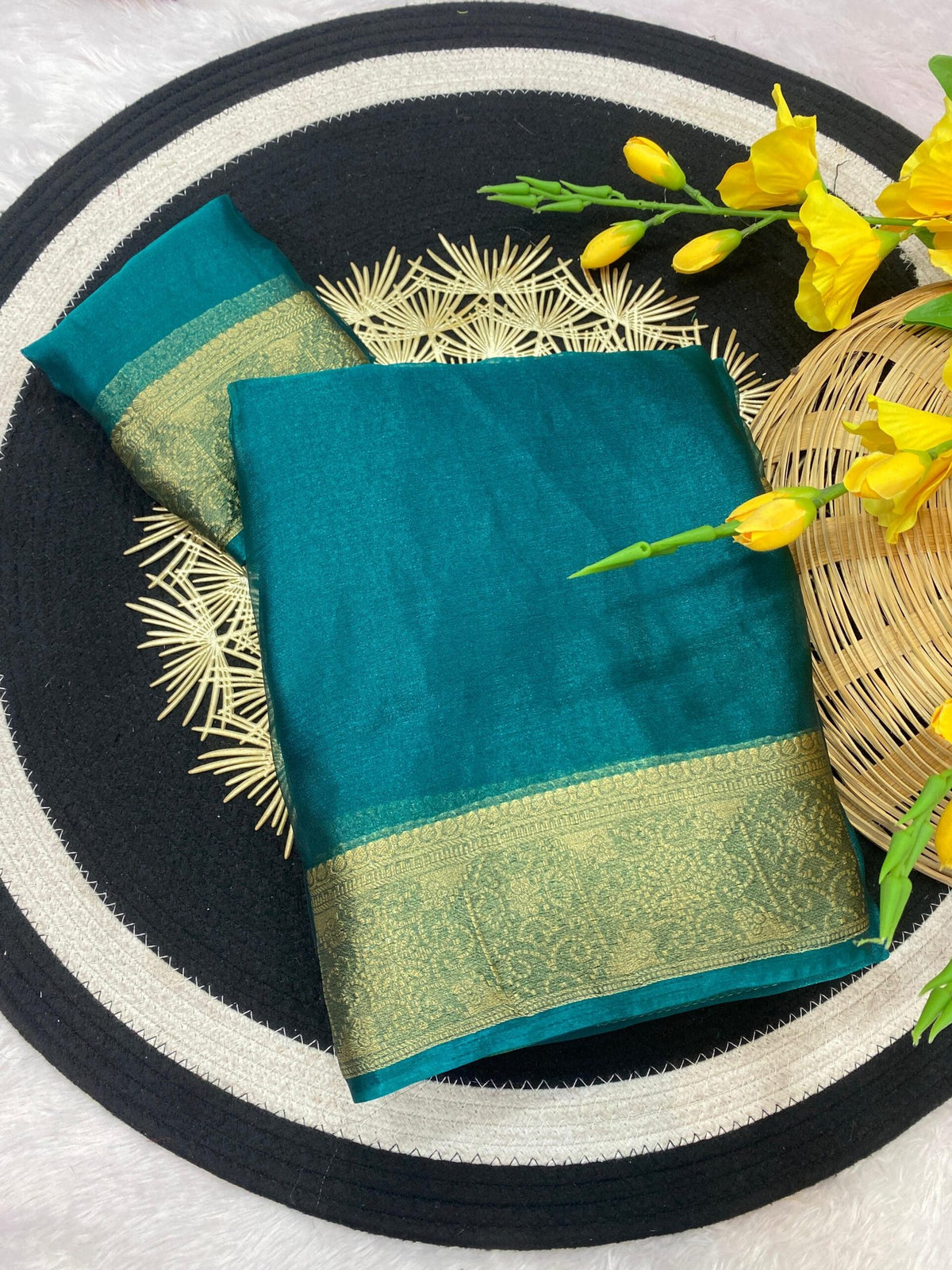 Pure Jacquard Weaving Khadi Silk Tissue Organza Saree with Elegant Border - Teal Green image