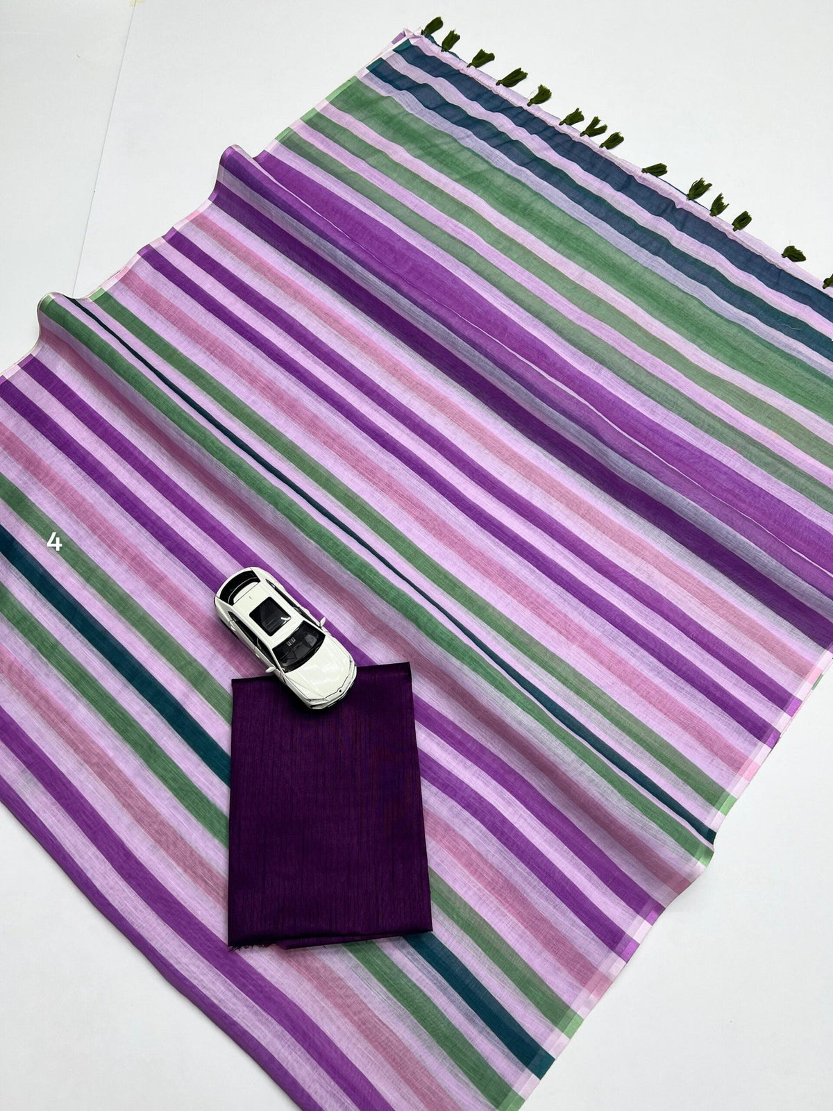 Plain Linen Saree with Digital Print & Fumka Latkan | With Bangaloiry Satin Blouse image 23
