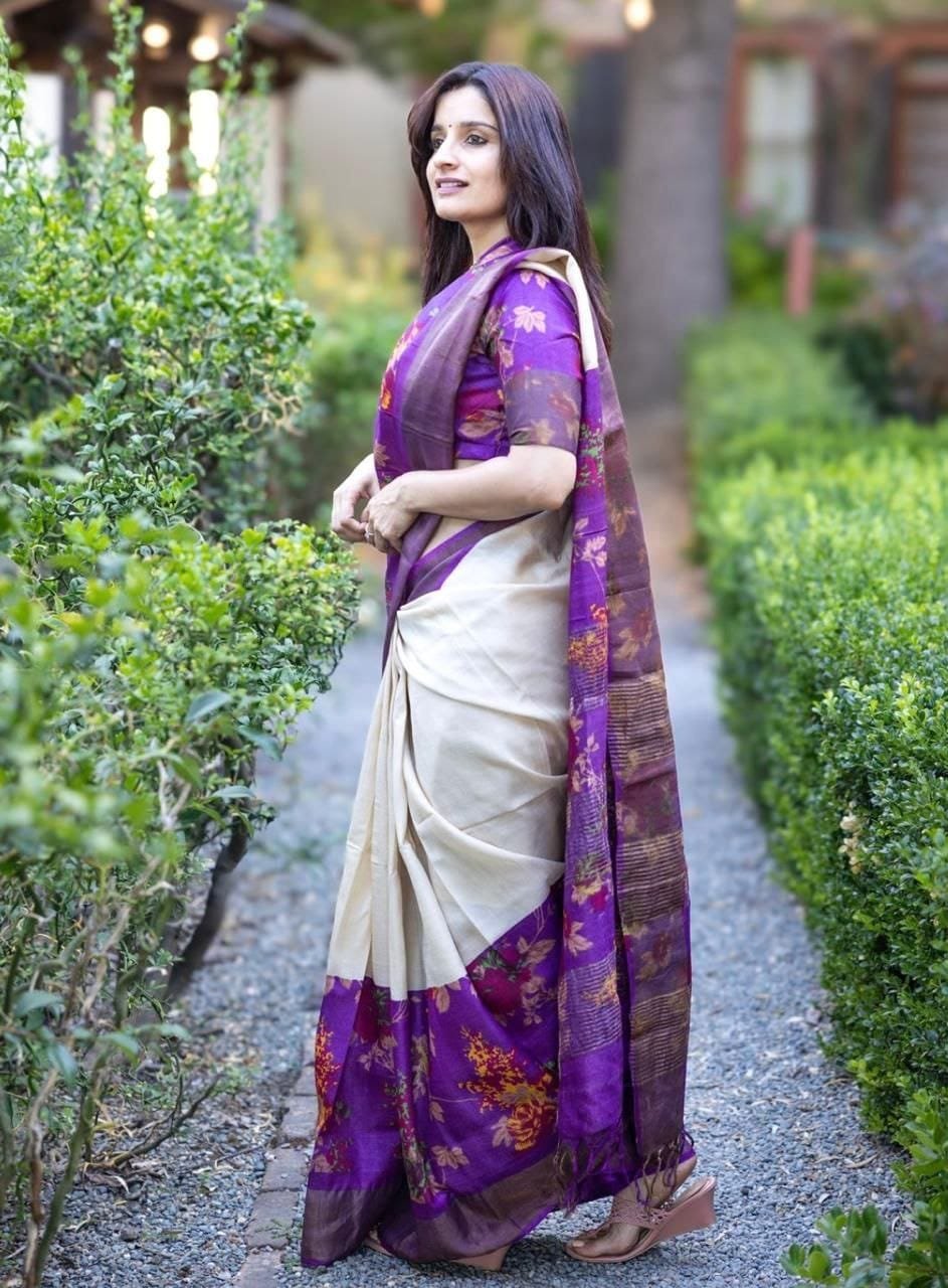 Elegant Linen Saree with Gold Jari 5×5 Border & Digital Print image 1