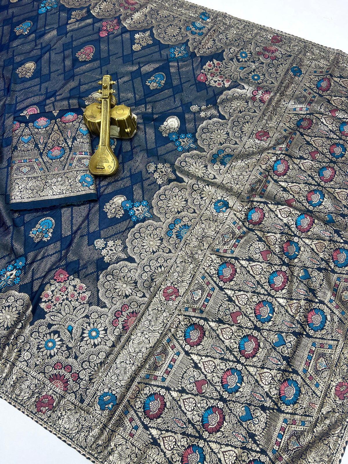 RAIMBO Soft Dolla Viscose Silk Saree with Zari Weaving & Piping Lace Border