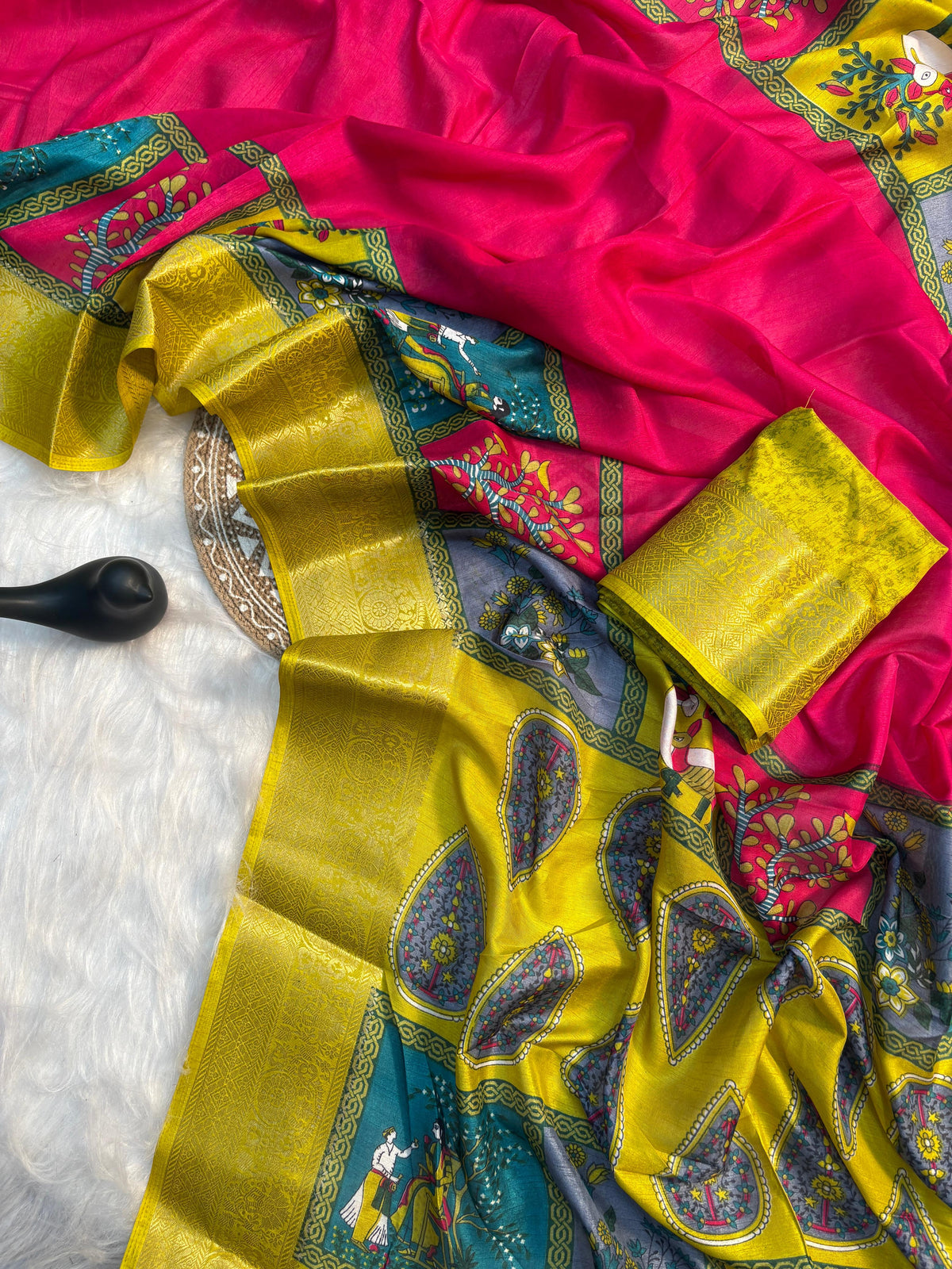 Elegant Dola Silk Saree with Jacquard Border & Matching Blouse – Super Soft Fabric