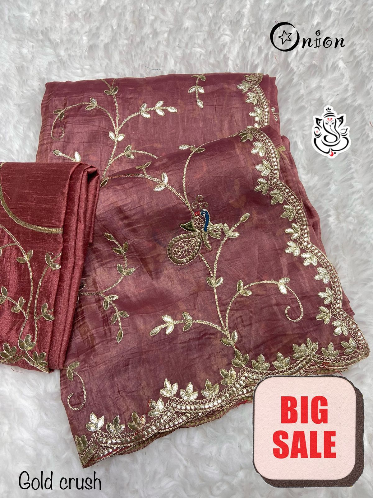 Exclusive Gold Crush Gotapatti Zaal Saree with Peacock Butta & Cutwork Border