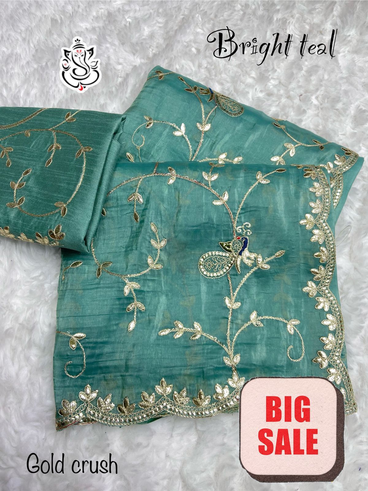 Exclusive Gold Crush Gotapatti Zaal Saree with Peacock Butta & Cutwork Border