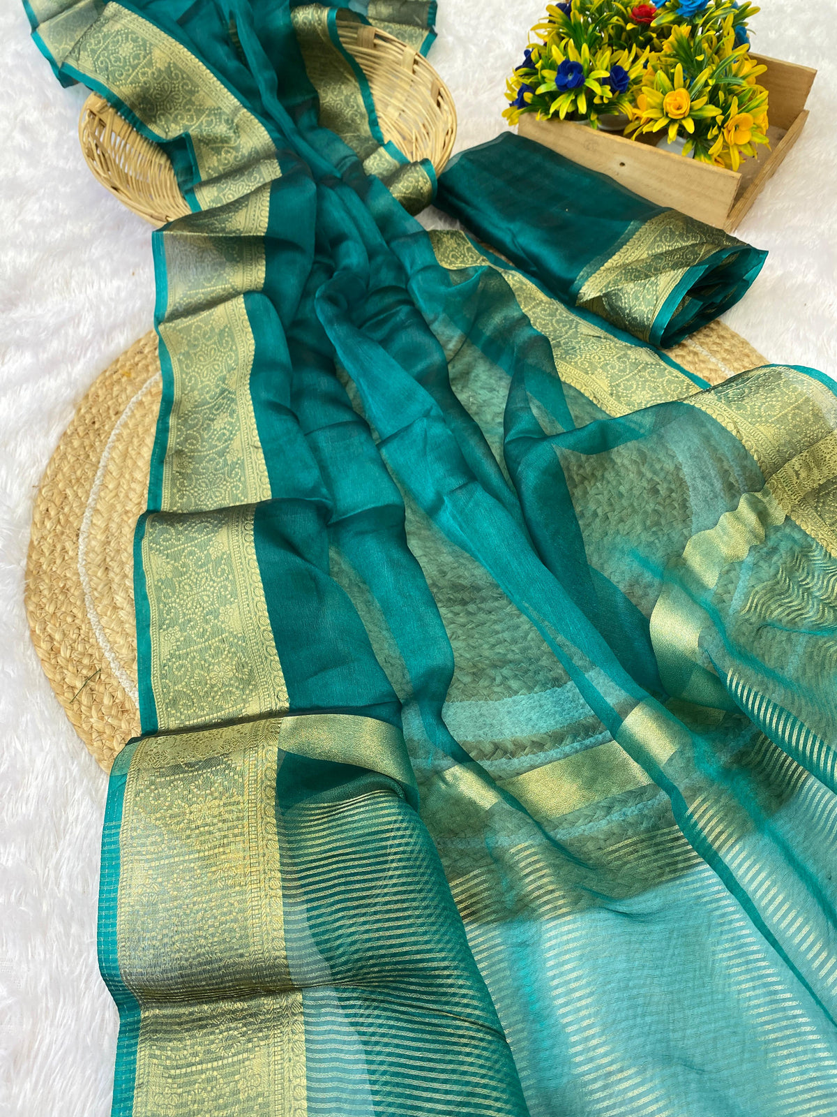 Pure Jacquard Weaving Khadi Silk Tissue Organza Saree with Elegant Border