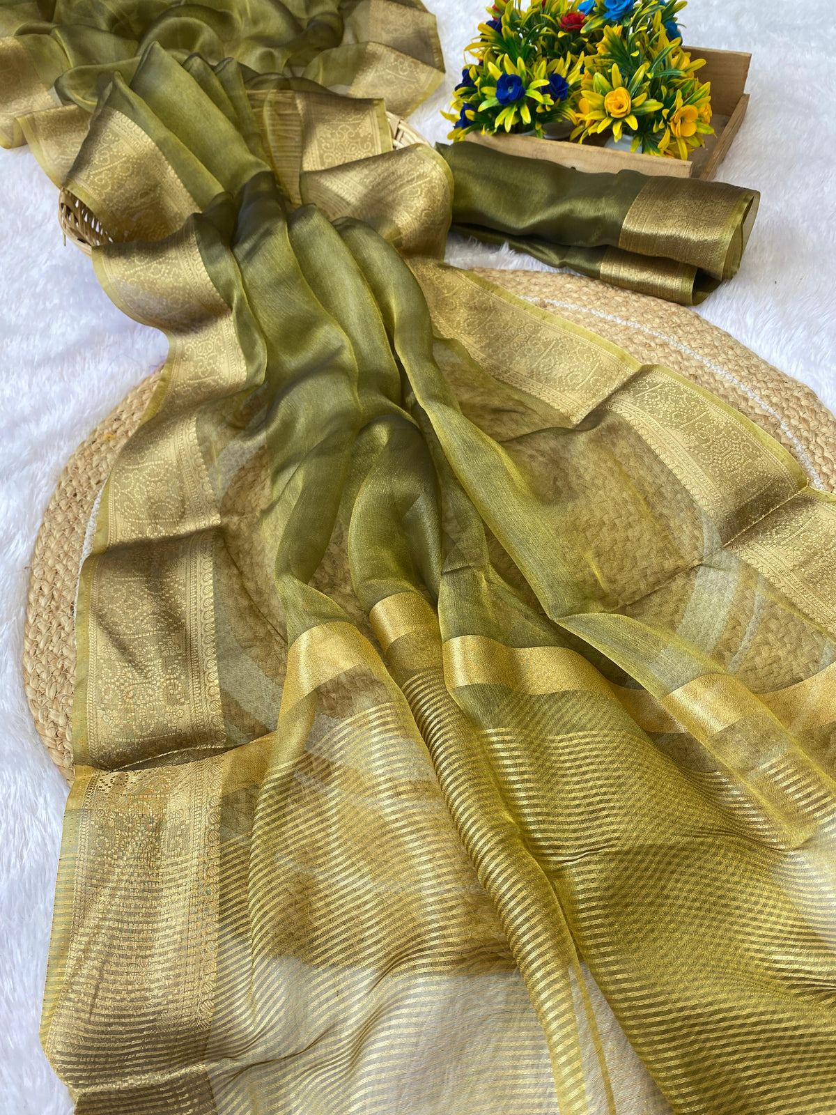 Pure Jacquard Weaving Khadi Silk Tissue Organza Saree with Elegant Border