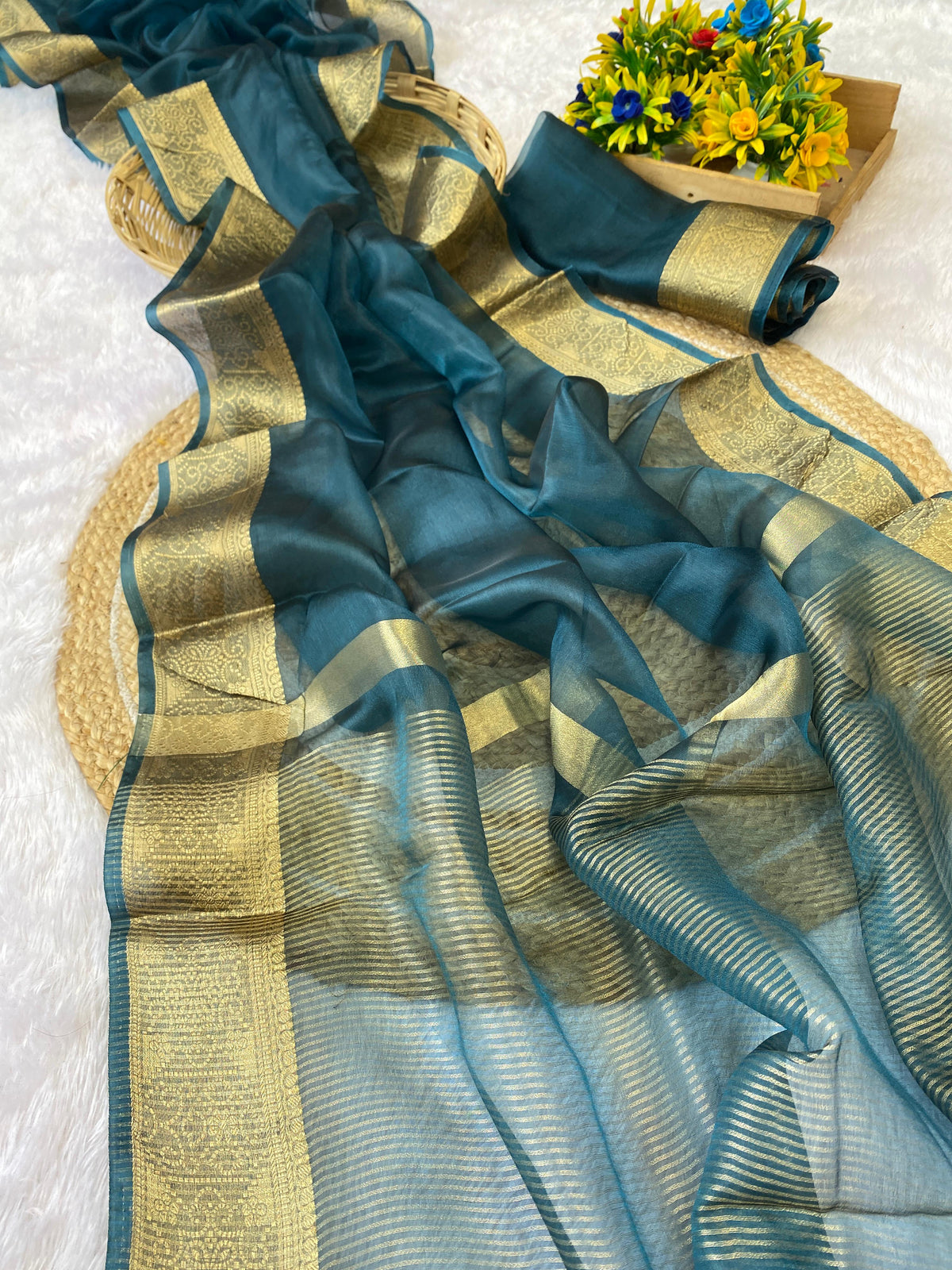 Pure Jacquard Weaving Khadi Silk Tissue Organza Saree with Elegant Border
