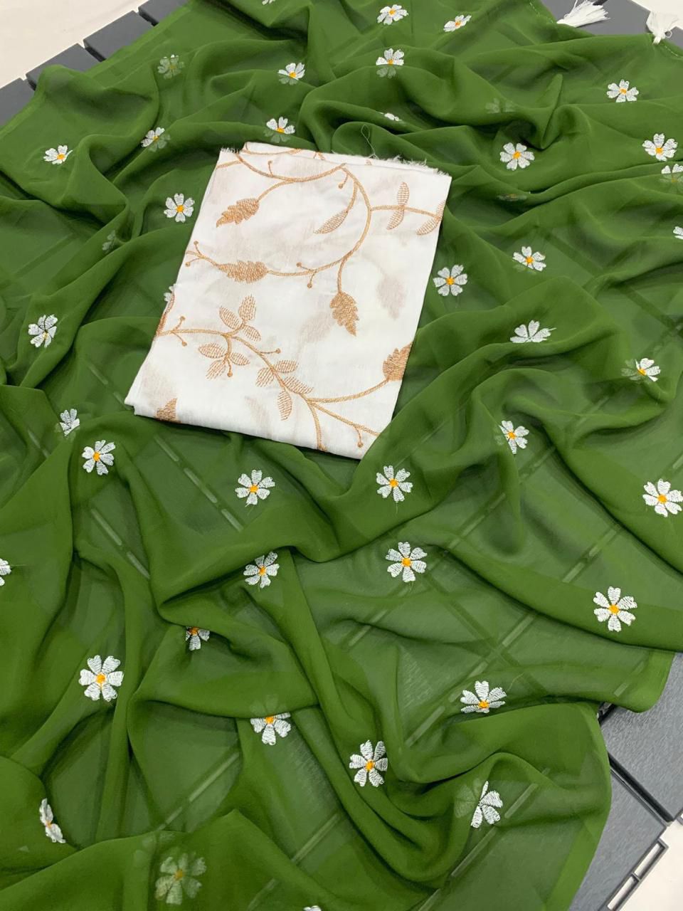 Gorgeous Georgette Saree with Thread Embroidery & Embellished Banglori Blouse