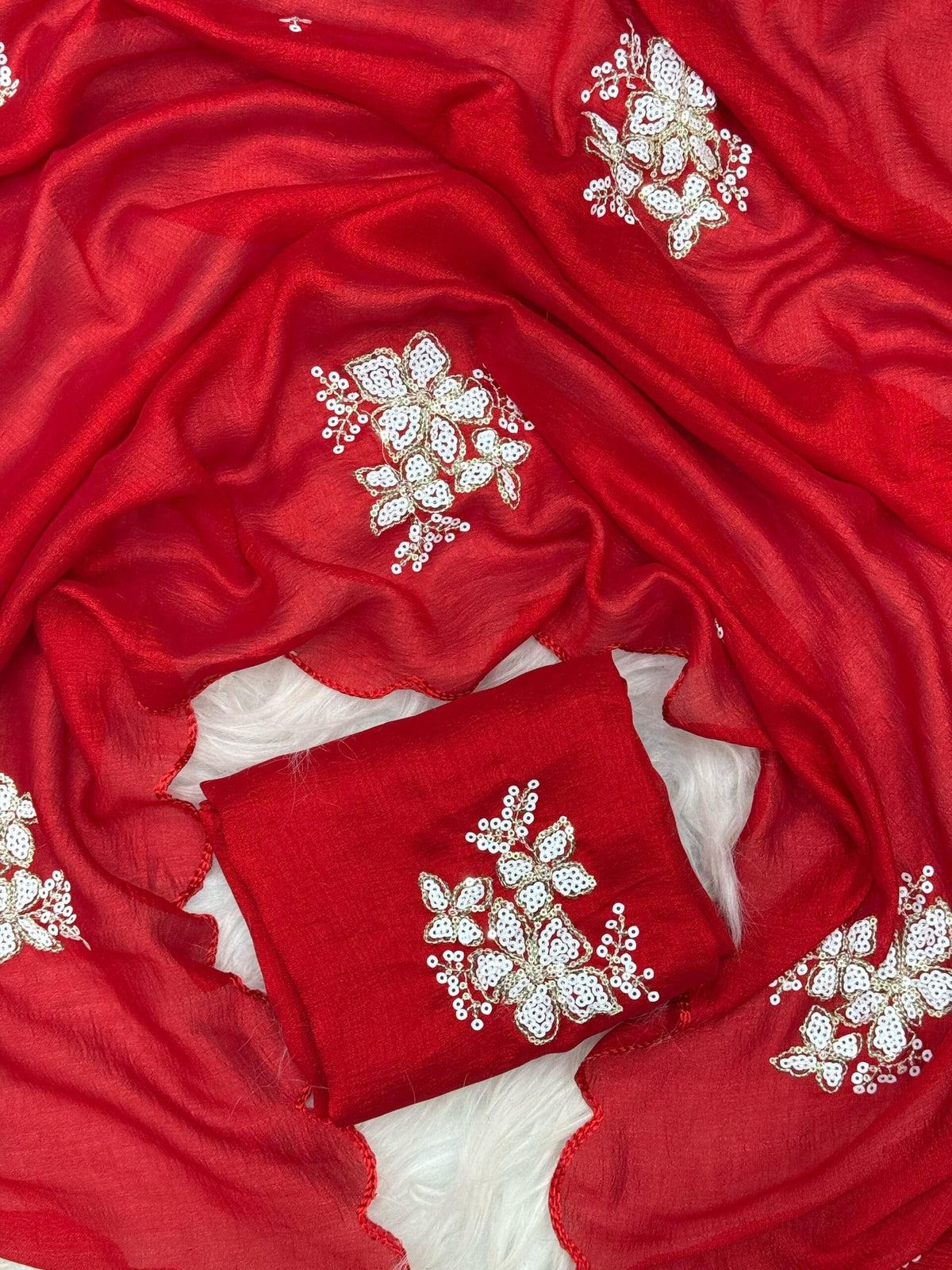 Elegant Two-Tone Vichitra Silk Saree with Sequin Work and Arco Border image 3