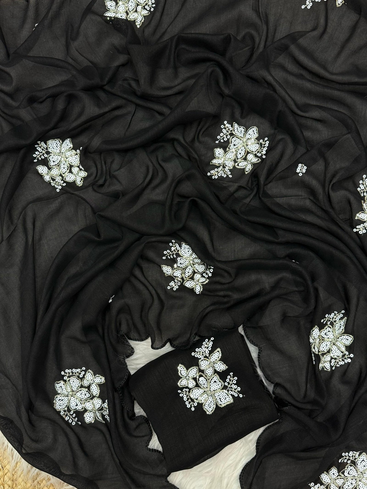 Elegant Two-Tone Vichitra Silk Saree with Sequin Work and Arco Border image 15