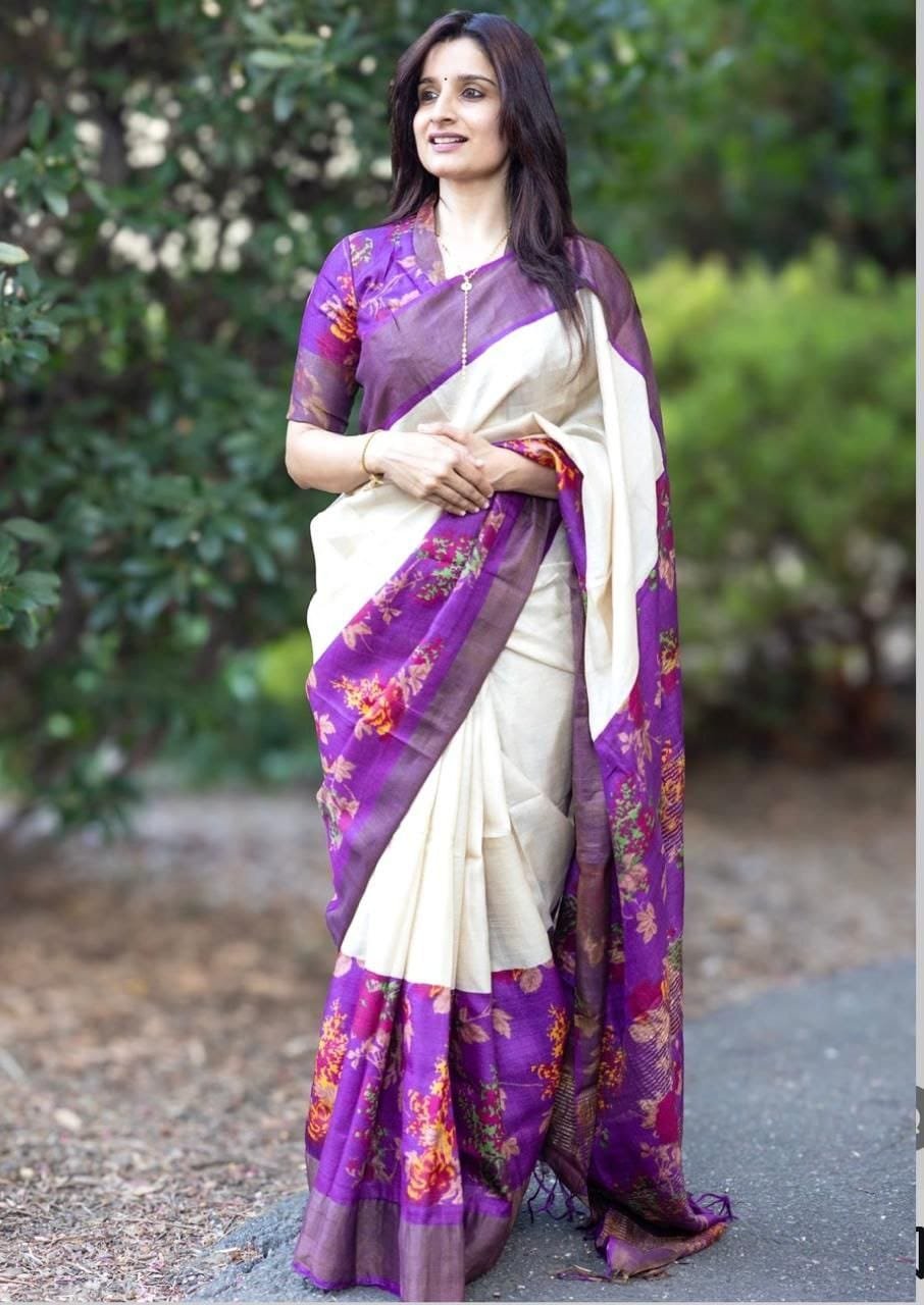 Elegant Linen Saree with Gold Jari 5×5 Border & Digital Print image 0