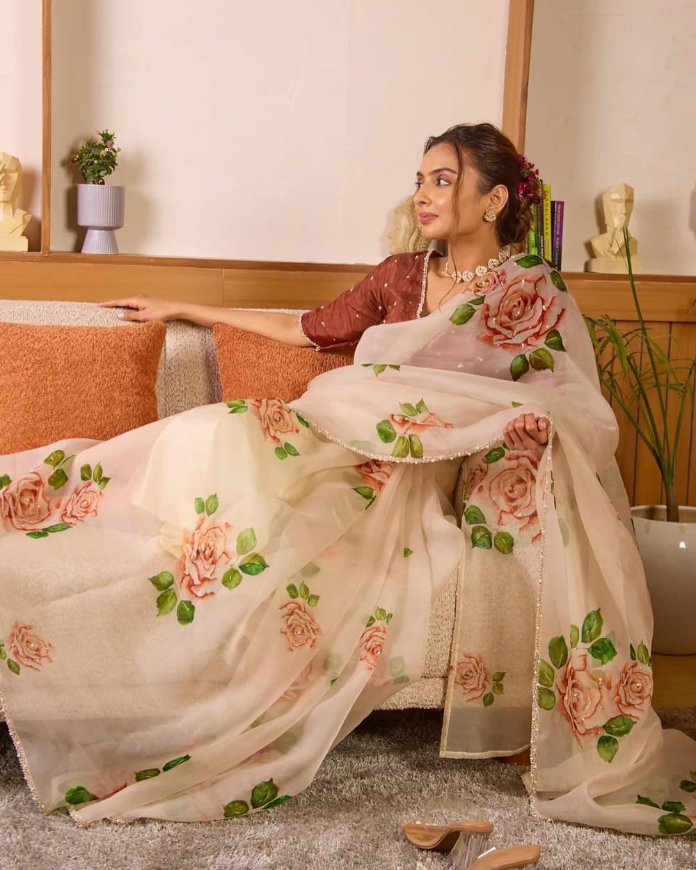 Pure Tebby Silk Saree with Floral Prints & Heavy Khatli Moti Border image 2