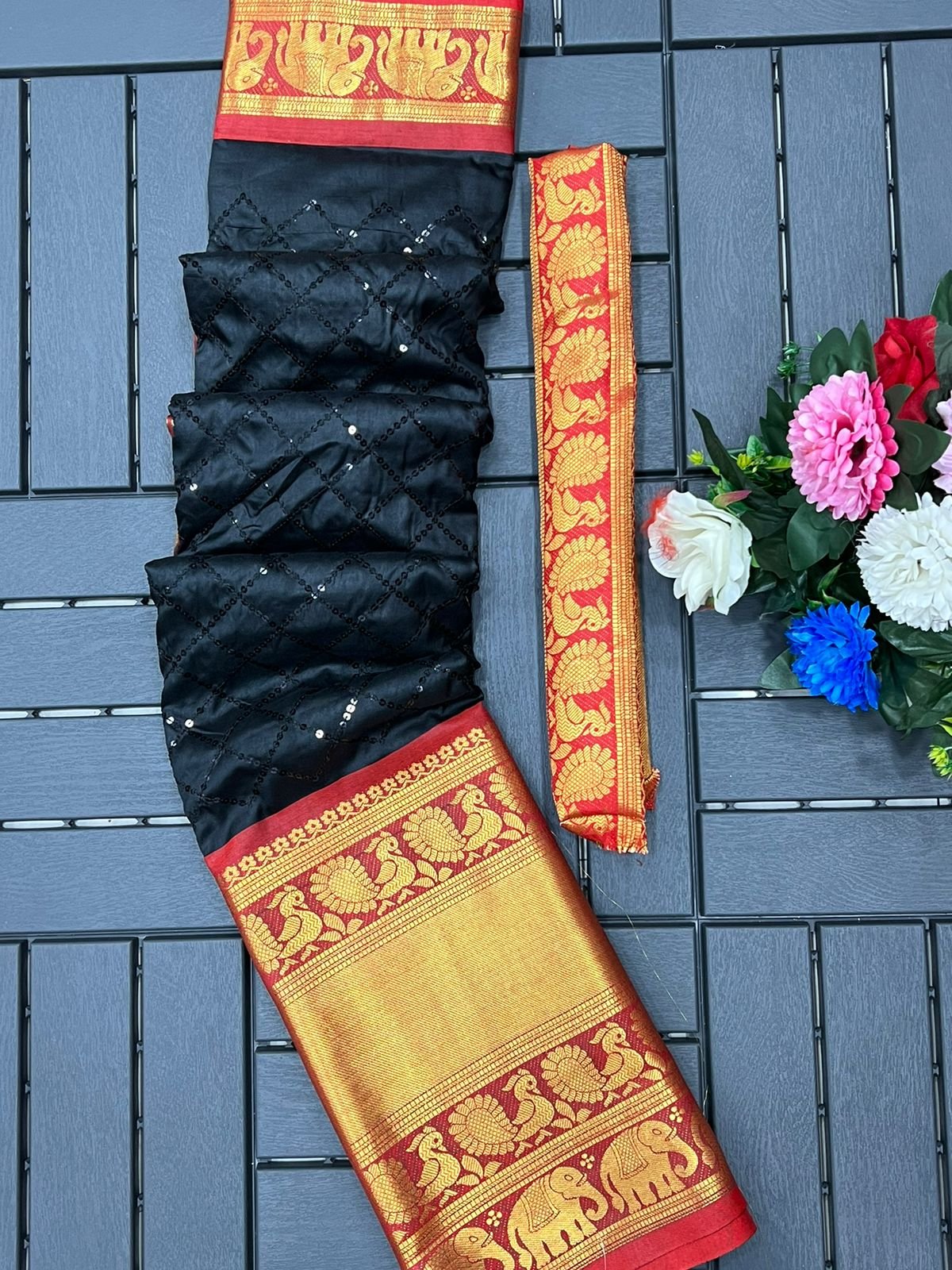 Narayan Pet Cotton Saree with Zari Weaving & Sequence Work image 8