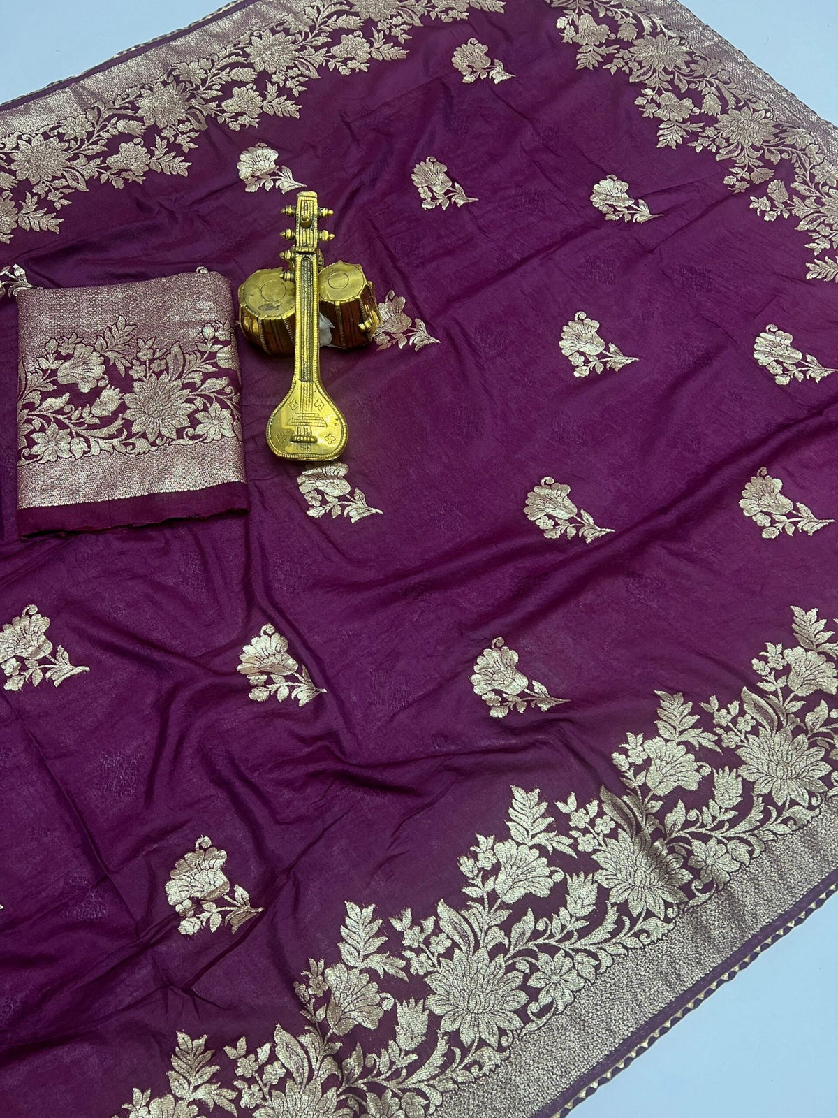 Hathiguda Trending Soft Dolla Viscose Silk Saree with Zari & Meenakari Weaving image 6