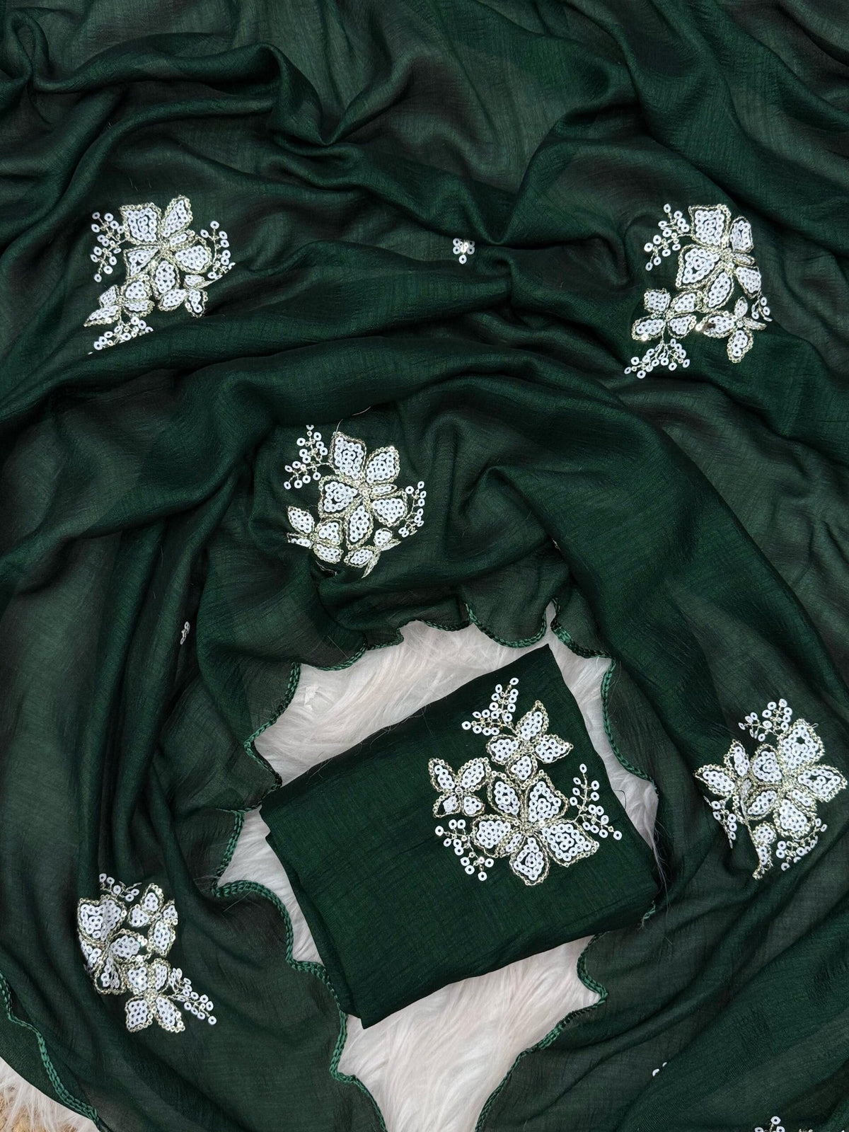 Elegant Two-Tone Vichitra Silk Saree with Sequin Work and Arco Border image 4