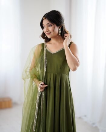 Designer Anarkali Set in Heavy Romansilk Chanderi with Net Dupatta